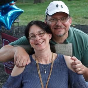 Meet your Posher, Lora